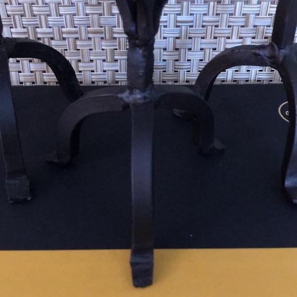 Set Of Three Vintage Graduated Sizes Twisted Metal Pillar Candle Holders - Picture 10 of 15